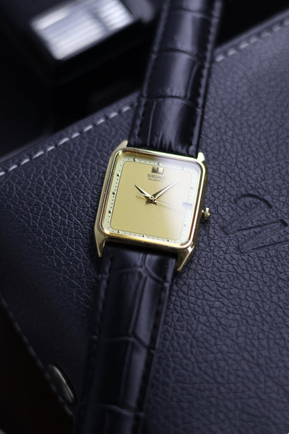 (JDM - Extremely Rare) 1996 Seiko Tank Quartz Champagne Motif Dial - Quartz Vintage Watch (Pre Owned) - SE450