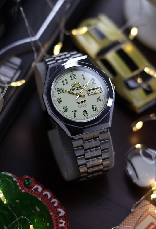 (Super Rare) Orient Tri-Star Crystal Field Dial with Hexagonal Case - Automatic Vintage Watch (Pre Owned) - SE531