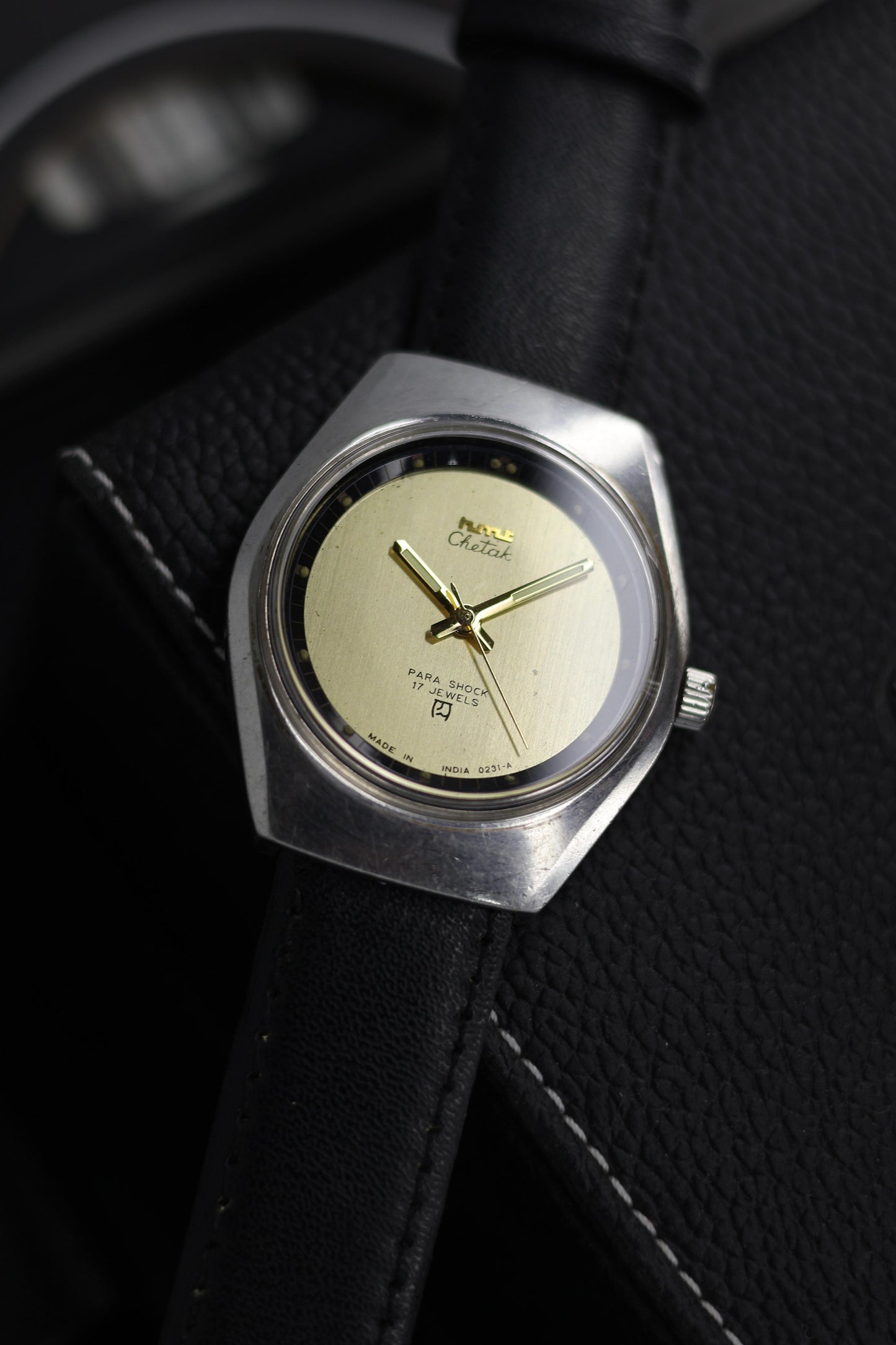 (Super Rare) Vintage HMT Chetak Champagne Dial - in Original Condition - Mechanical Hand Winding Watch (Pre Owned) - SE887