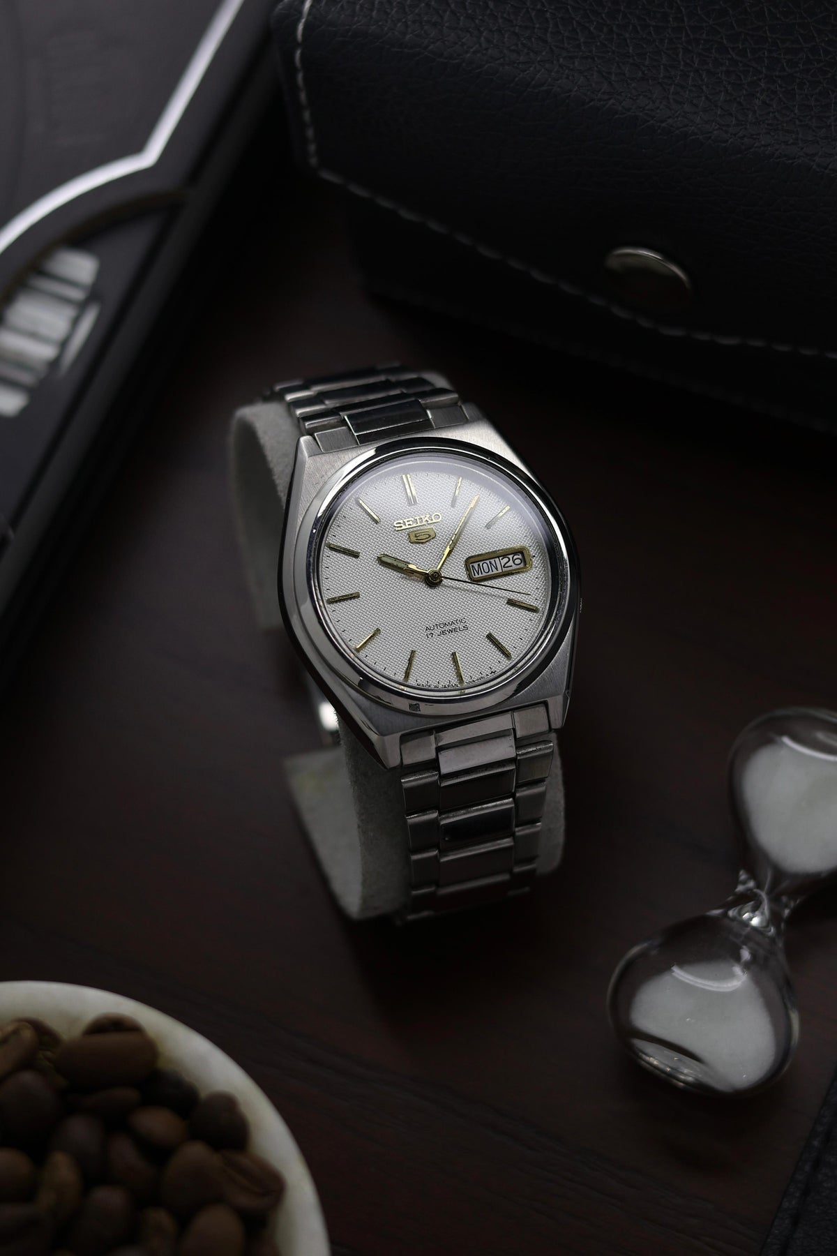 1985 Seiko 5 White Guilloche Dial - Automatic Vintage Watch (Pre Owned) - A399