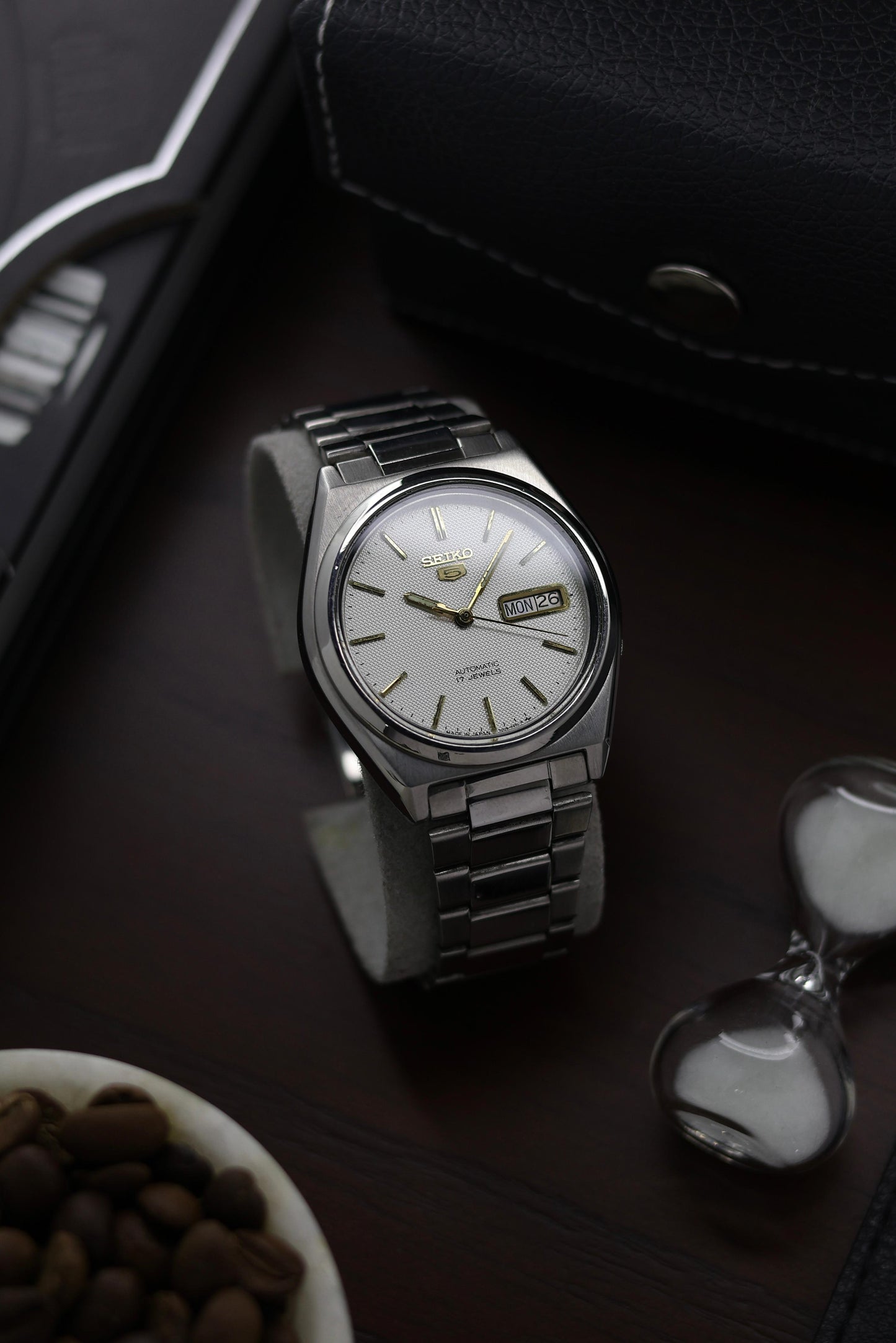 1985 Seiko 5 White Guilloche Dial - Automatic Vintage Watch (Pre Owned) - A399