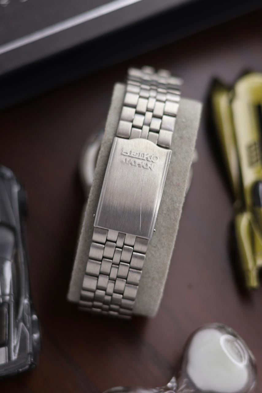 1980 Seiko 5 Black Motif Dial - Automatic Vintage Watch (Pre Owned) - SE509