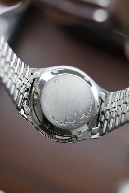 1996 Seiko 5 Dark Grey Motif Dial - Automatic Vintage Watch (Pre Owned) - A334