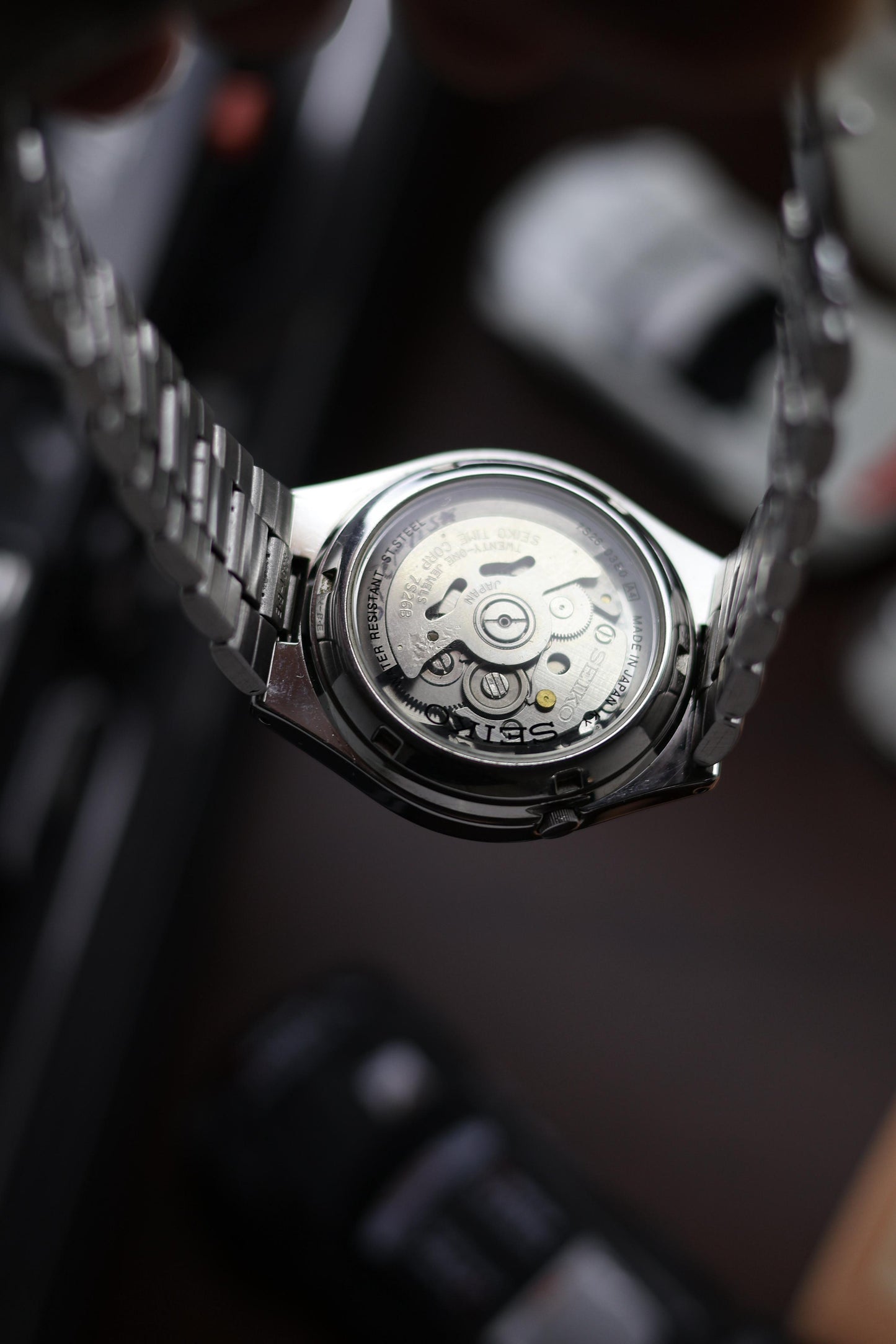 (Super Rare) Seiko 5 Railway Time White Dial with Glass Back - Automatic Vintage Watch (Pre Owned) - SE512