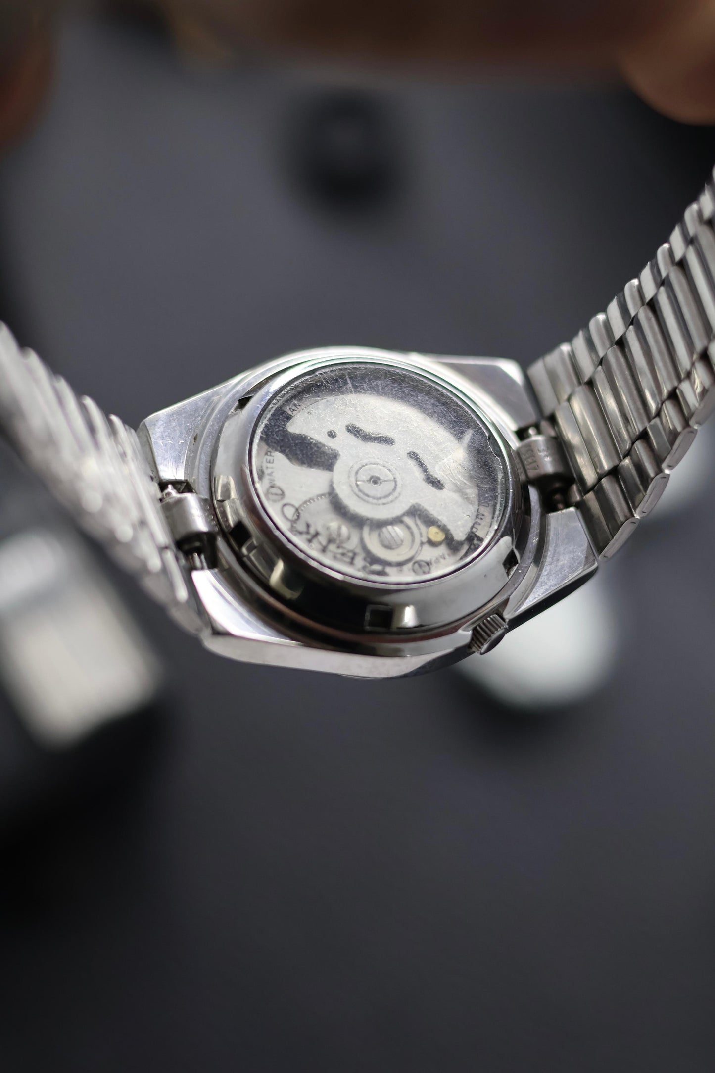 (Super Rare) Seiko 5 Yellow Dial with Glass Back - Automatic Vintage Watch (Pre Owned) - SE628