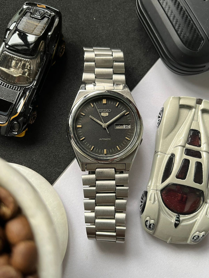 1986 Seiko 5 Black Dial (Pre Owned) - #W89