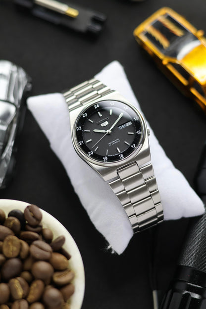 Seiko 5 Railway Time Black Dial with Glass Back (Pre Owned)