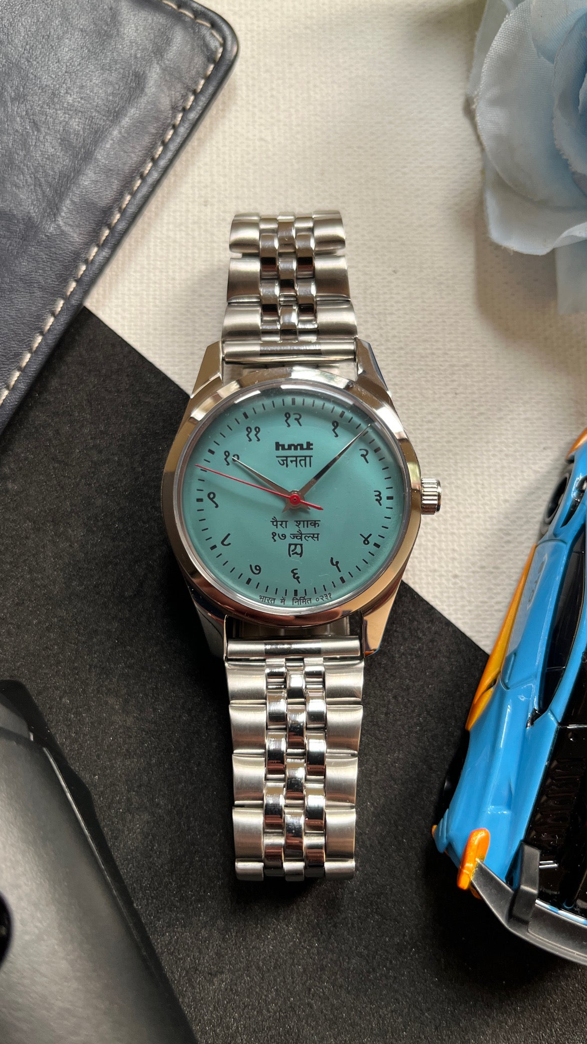 Watchtopia See-through Glass Back Jubilee Bracelet