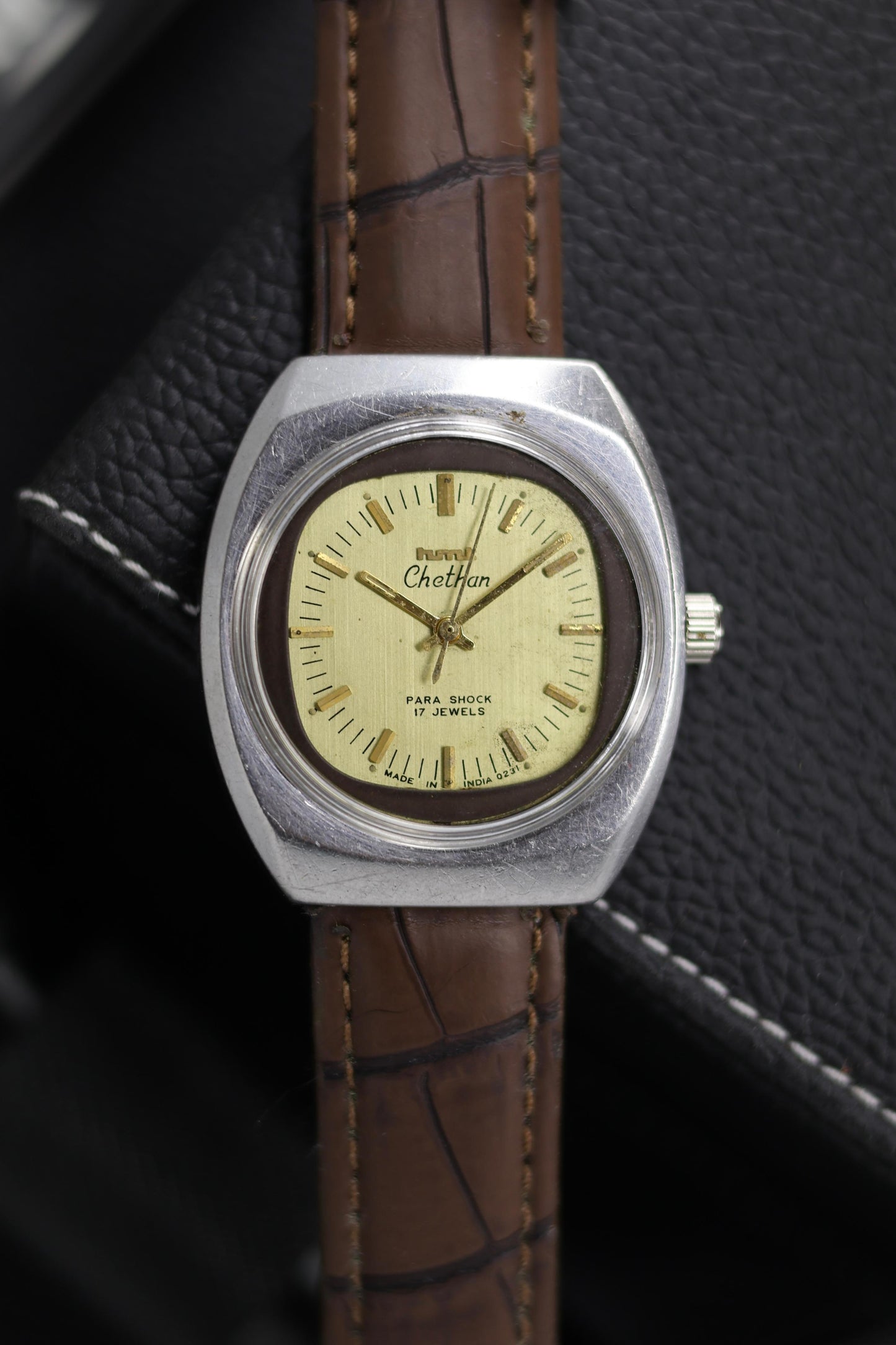 (Super Rare) Vintage HMT Chethan Champagne TV Dial - in Original Condition - Mechanical Hand Winding Watch (Pre Owned) - SE622