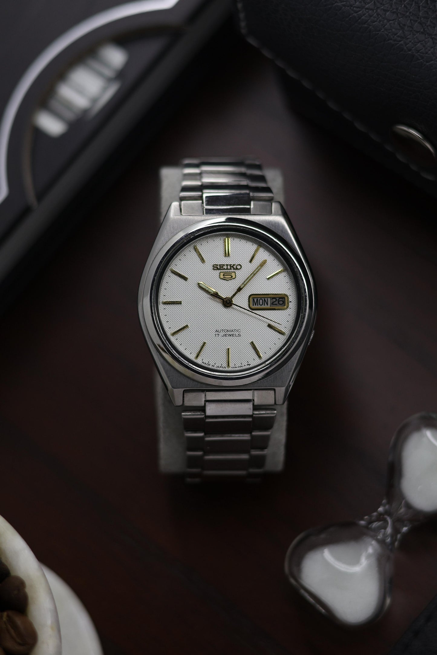1985 Seiko 5 White Guilloche Dial - Automatic Vintage Watch (Pre Owned) - A399
