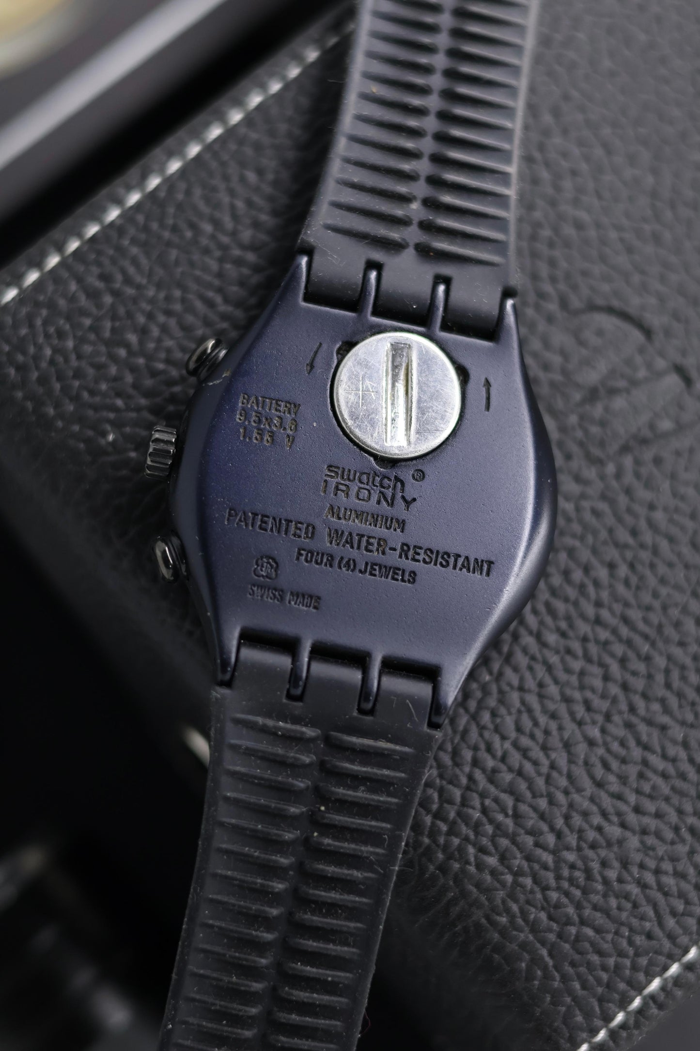 (Super Rare) Swatch IRONY Chronograph Black Dial - Swiss Vintage Watch (Pre Owned) - SE440