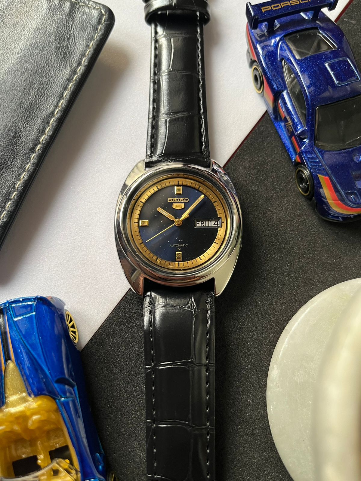 Seiko 5 Blue Sunburst Dial with Gold Rim (Pre Owned)