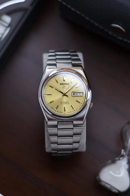 Seiko 5 Gold Sunray Dial - Automatic Vintage Watch (Pre Owned) - A271