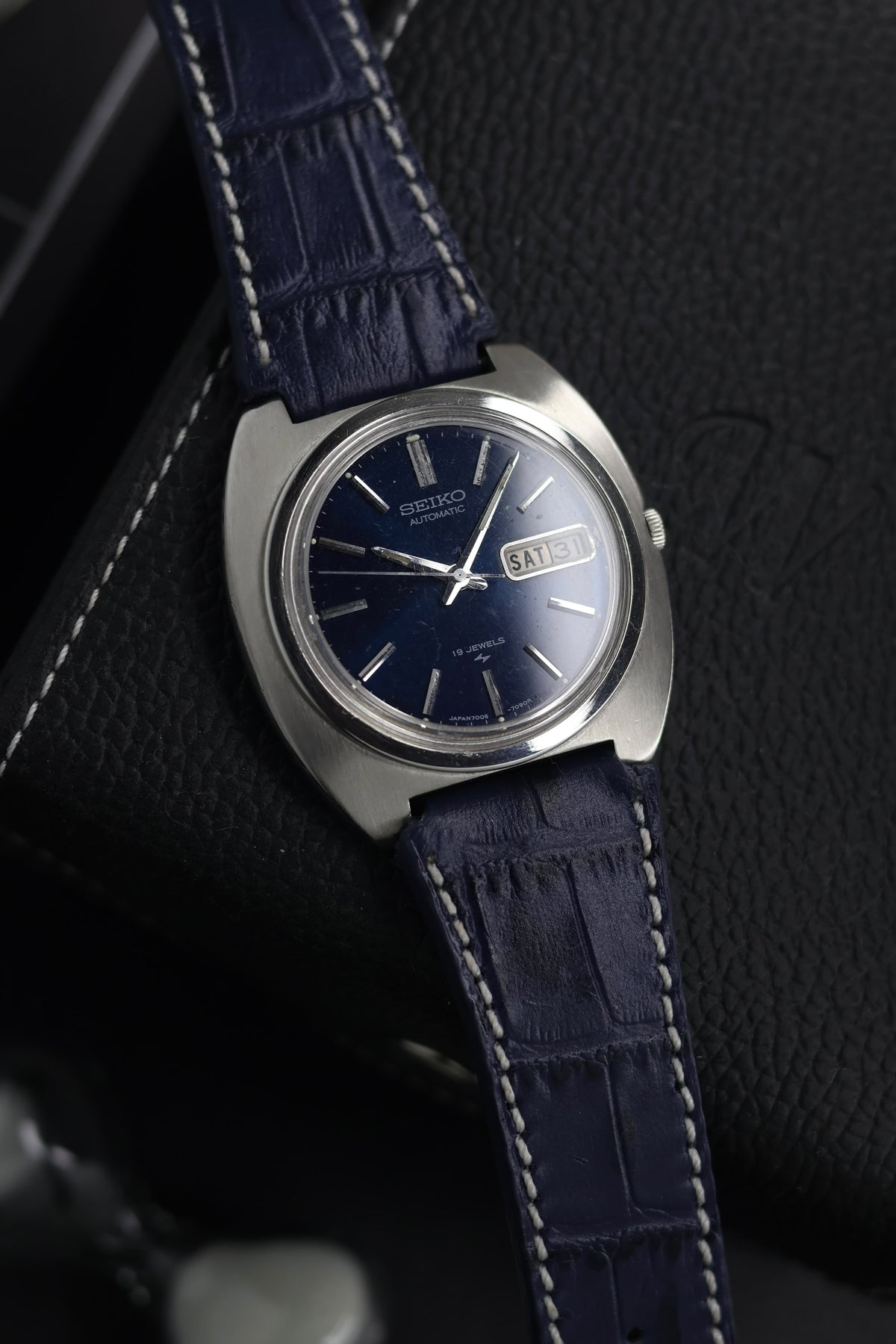 (Extremely Rare) 1974 Seiko 5 Blue Sunray Dial - Automatic Vintage Watch (Pre Owned) - SE769