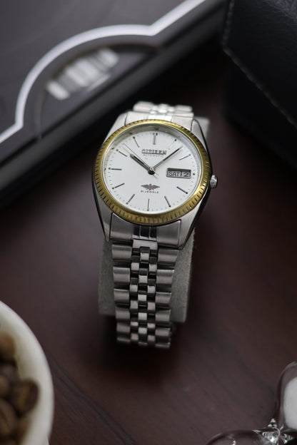 (Super Rare) Citizen Eagle 7 White Dial with Fluted Bezel  and Glass Back - Automatic Vintage Watch (Pre Owned) - A382