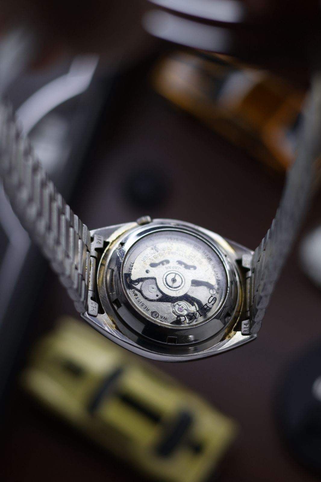 (Super Rare) Seiko 5 Yellow Motif Dial with Glass Back - Automatic Vintage Watch (Pre Owned) - SE485