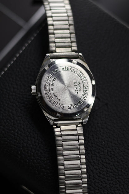 (Super Rare) Vintage HMT Mohit Lined Chanpagne Dial - in Original Condition - Mechanical Hand Winding Watch (Pre Owned) - SE540