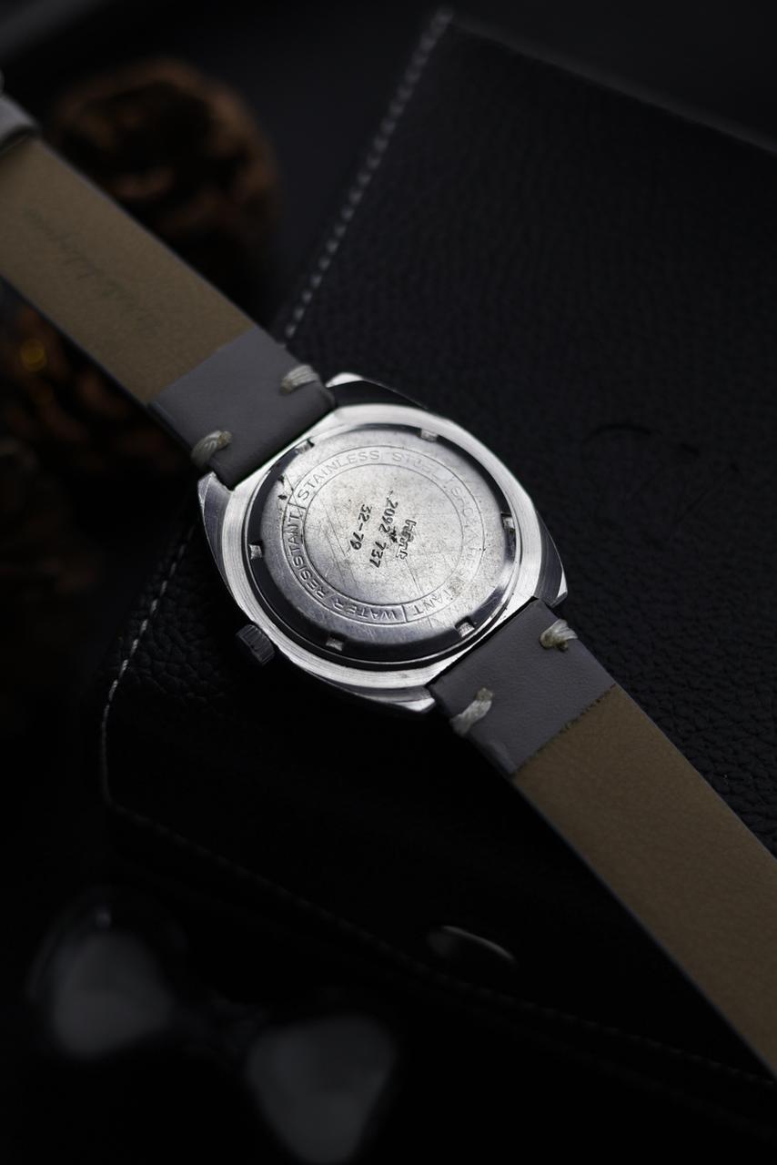 (Super Rare) Vintage HMT Ajeet Silver Sector Dial - in Original Condition - Mechanical Hand Winding Watch (Pre Owned) - A541