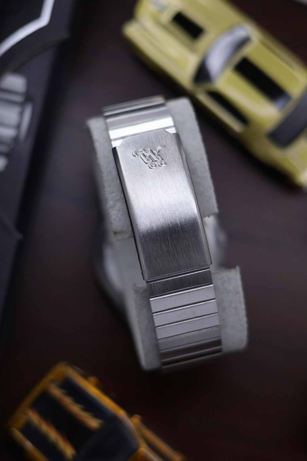 (Extremely Rare) Orient Tri-Star Crystal Gradient TV Dial - Automatic Vintage Watch (Pre Owned) - SE471