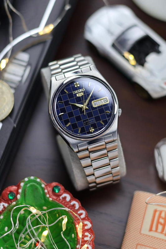 (Super Rare) 1979 Seiko 5 Blue Chequered Dial - Automatic Vintage Watch (Pre Owned) - SE548