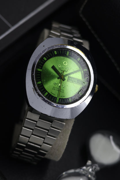 (Super Rare) Omax Crystal 25 Jewels Green Dial - Automatic Swiss Vintage Watch (Pre Owned) - SE518