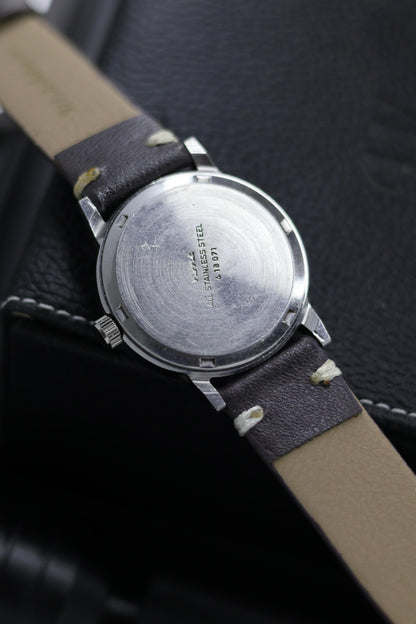 (Super Rare) Vintage HMT Akash Silver Dial - in Original Condition - Mechanical Hand Winding Watch (Pre Owned) - SE667