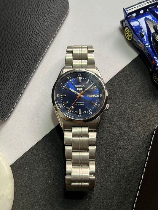 Seiko 5 - Blue Railway Time with Glass Back (Pre Owned)