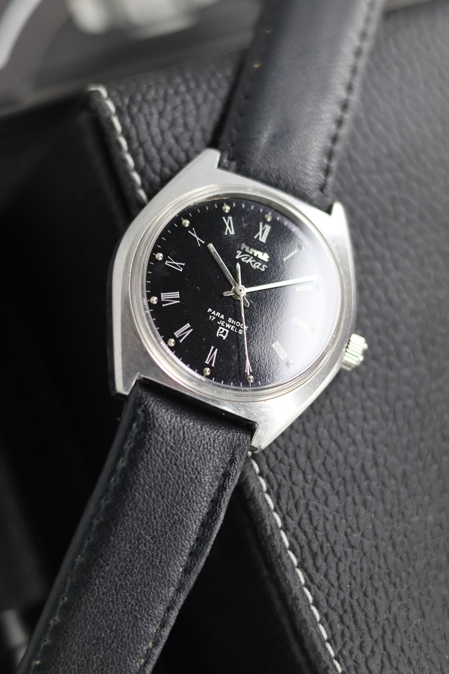 (Super Rare) Vintage HMT Vikas Black Dial - in Original Condition - Mechanical Hand Winding Watch (Pre Owned) - SE626
