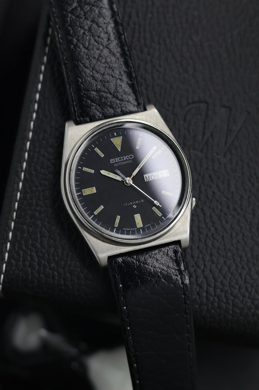(Super Rare) 1979 Seiko 5 Black Field Dial - Automatic Vintage Watch (Pre Owned) - SE774