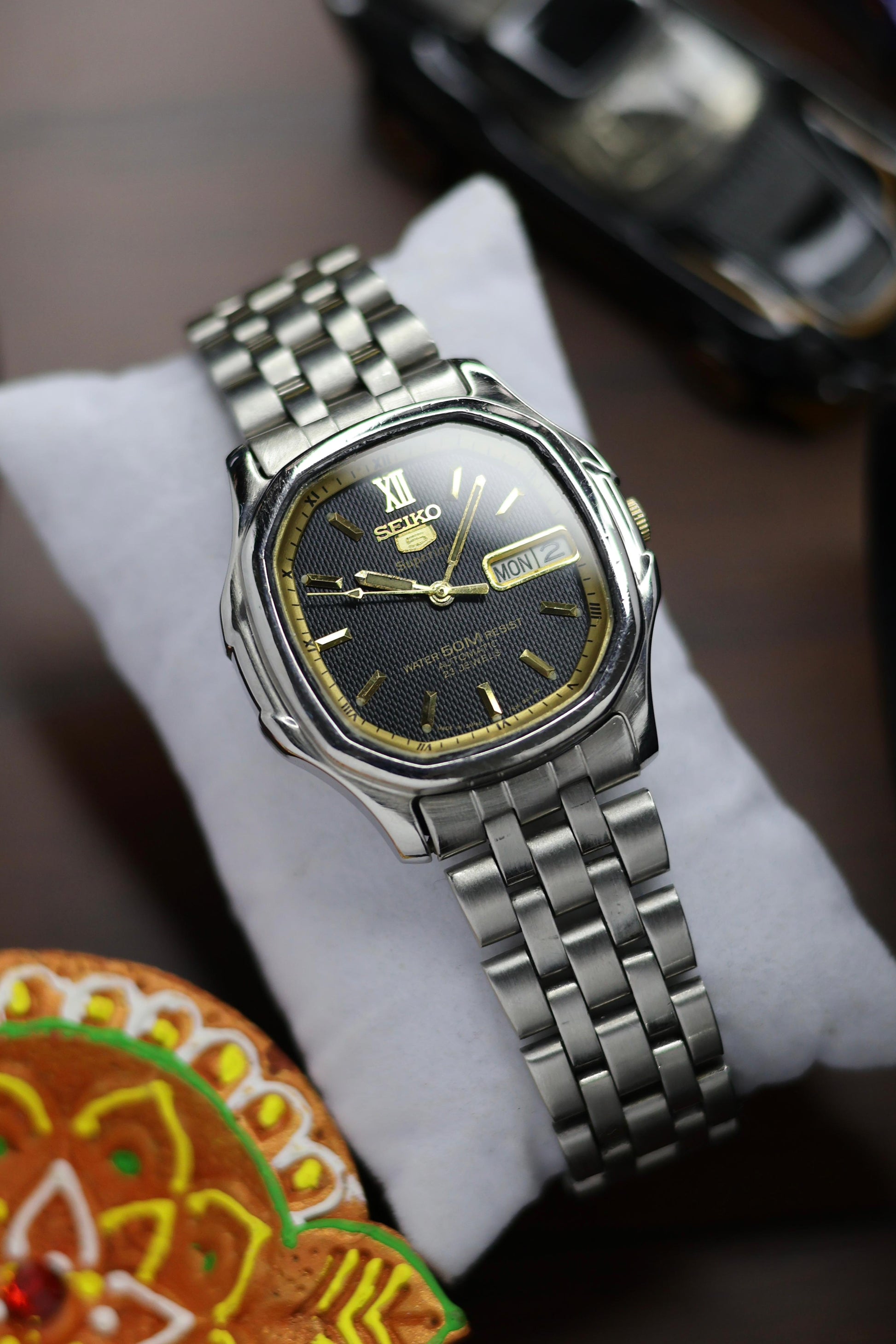 (EXTREMELY RARE) Seiko SUPERIOR Black Guilloche Dial (Pre Owned)