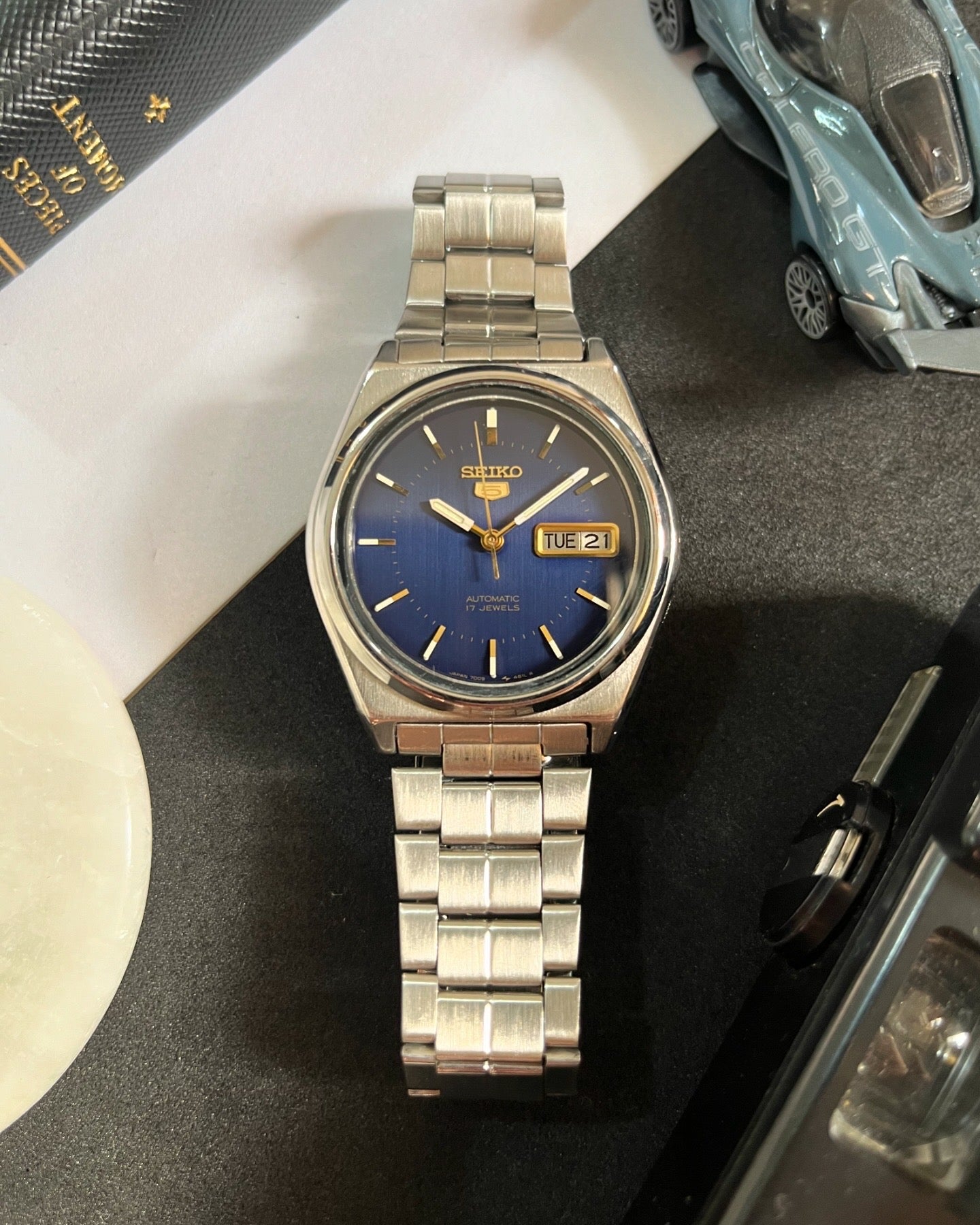 Seiko 5 Navy Blue Dial (Pre Owned)