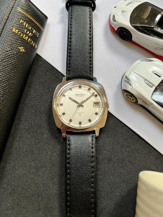 (Super Rare) 1974 Vintage Seiko 5 Square Dial (Pre Owned)