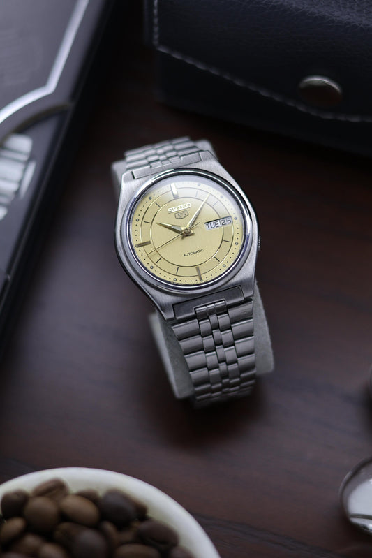 (Super Rare) 1989 Seiko 5 Champagne Motif Dial - Automatic Vintage Watch (Pre Owned) - A323