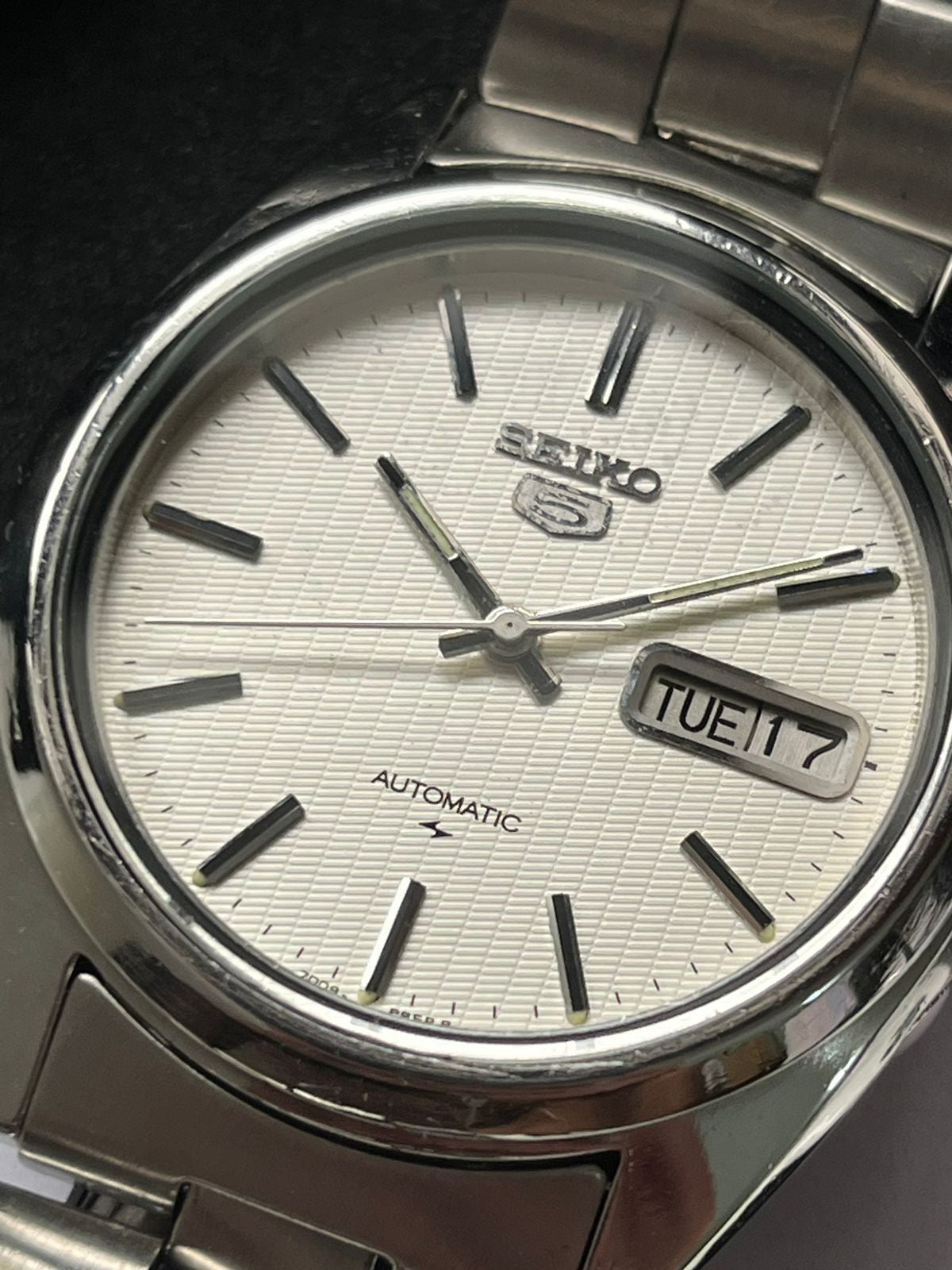 Seiko 5 White Textured Dial (Pre Owned) - #W76