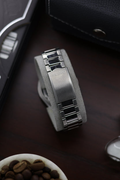 1985 Seiko 5 White Guilloche Dial - Automatic Vintage Watch (Pre Owned) - A399
