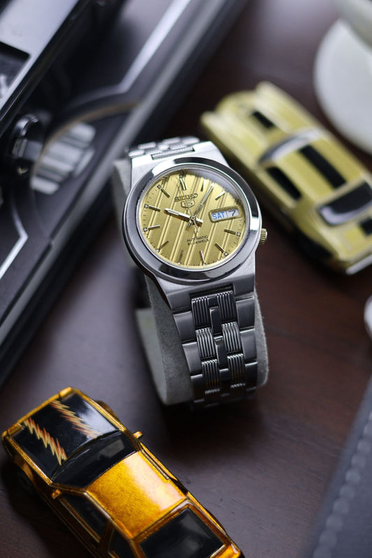 (Super Rare) Seiko 5 Gold Motif Dial with Glass Back - Automatic Vintage Watch (Pre Owned) - SE477