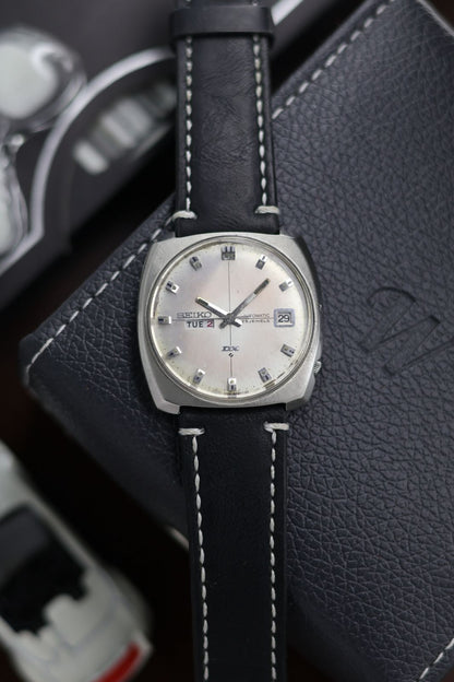 (Extremely Rare) 1968 Seiko SEA LION M330 De Luxe ‘DX’ Silver Dial - Automatic Vintage Watch (Pre Owned) - SE483