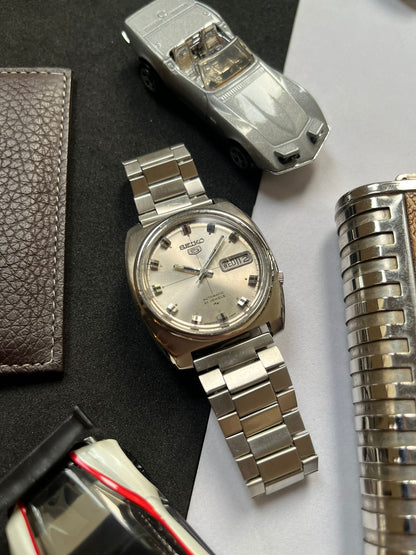 Seiko 5 Silver Dial (Pre Owned)