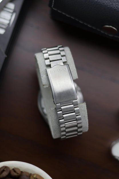 (Super Rare) 1984 Seiko 5 Grey Field Dial - Automatic Vintage Watch (Pre Owned) - SE463