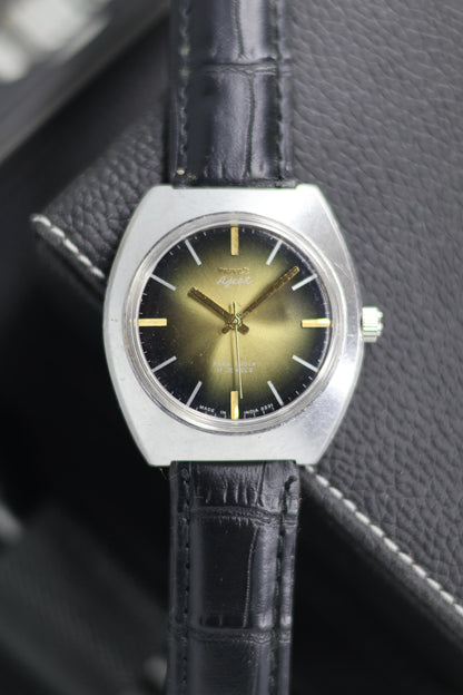 (Super Rare) Vintage HMT Ajeet Gradient Dial - in Original Condition - Mechanical Hand Winding Watch (Pre Owned) - SE647