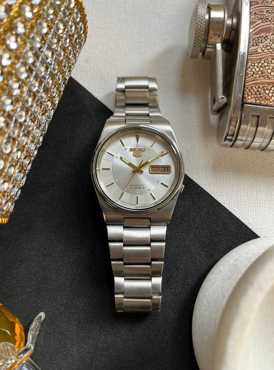 1995 Seiko 5 White Textured Dial (Pre Owned)