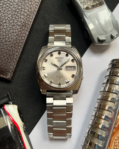 Seiko 5 Silver Dial (Pre Owned)