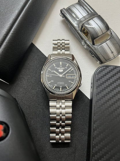 Seiko 5 24hr Black Dial (Pre Owned)