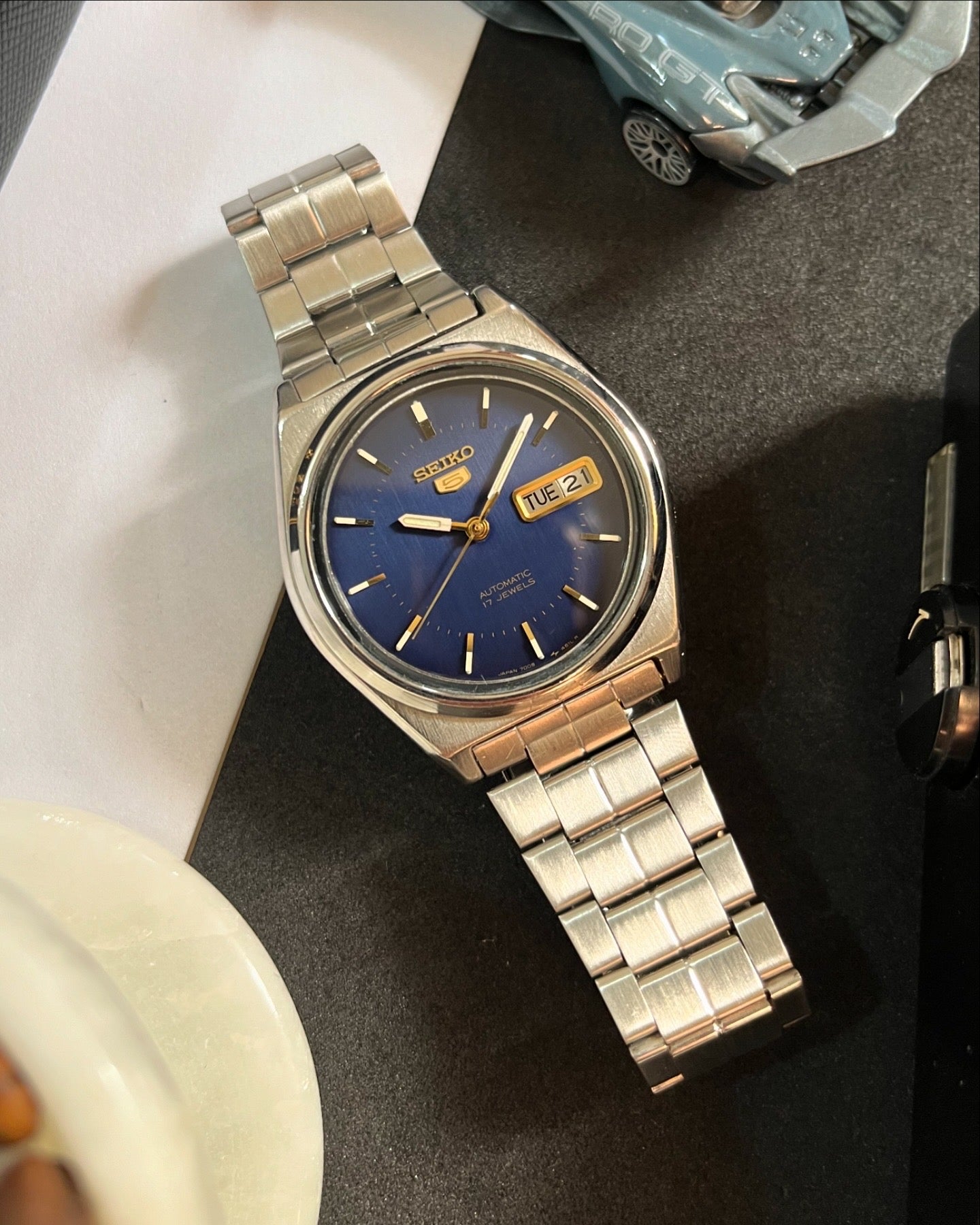 Seiko 5 Navy Blue Dial (Pre Owned)