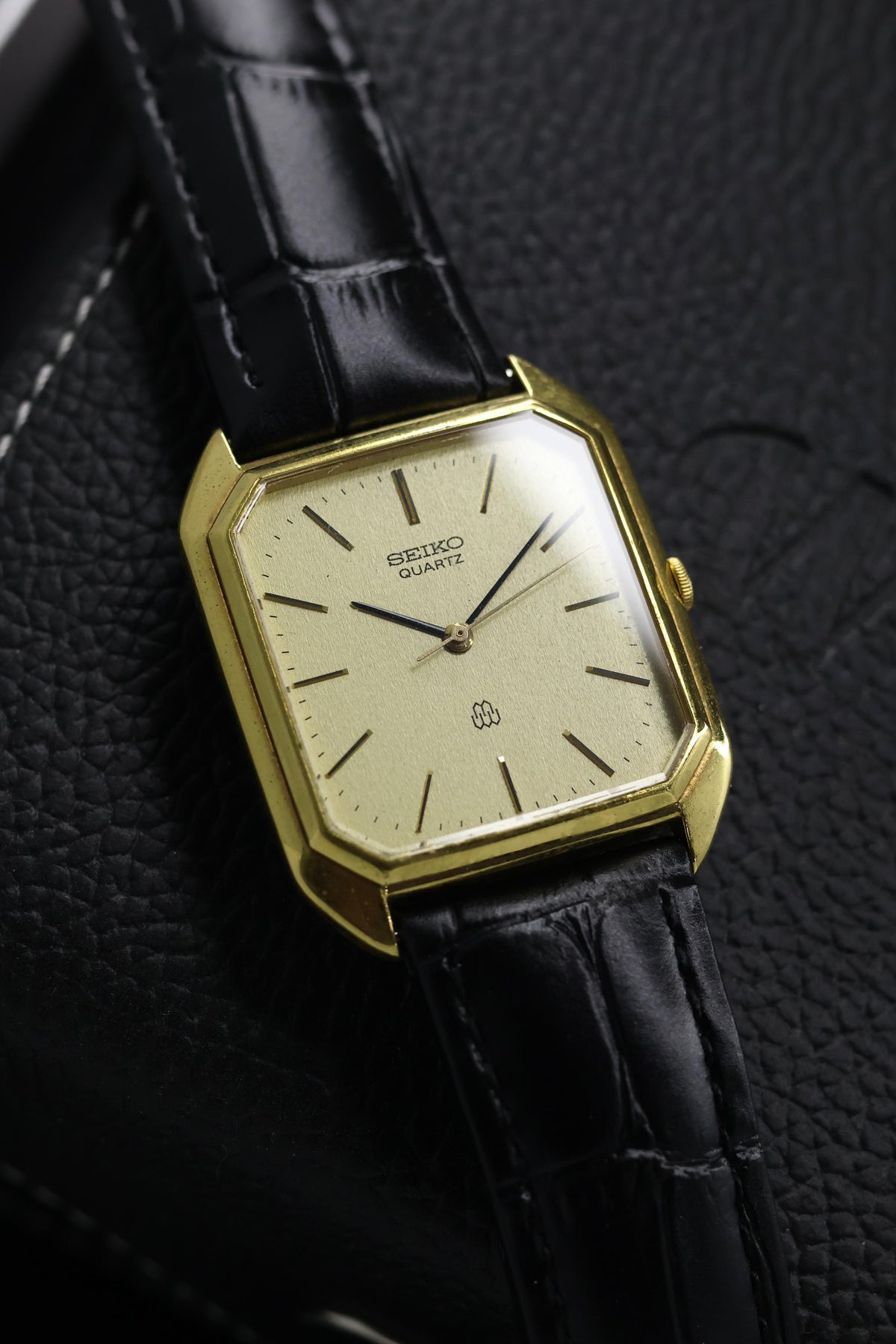 (JDM - Extremely Rare) 1980 Seiko Twin Quartz Tank Champagne Dial with Solid Gold Plated Case - Quartz Vintage Watch (Pre Owned) - SE641