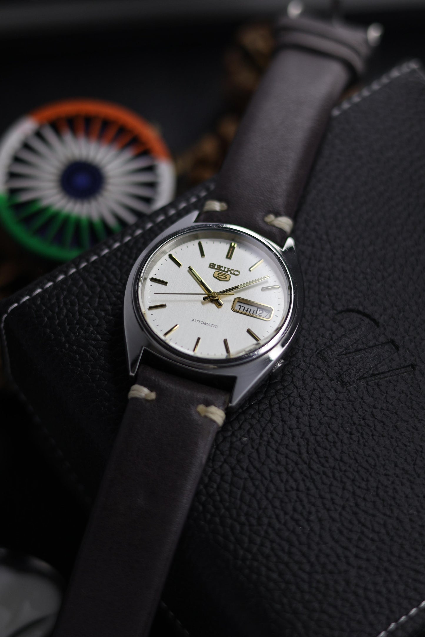 1986 Seiko 5 White Dial - Automatic Vintage Watch (Pre Owned) - SE551