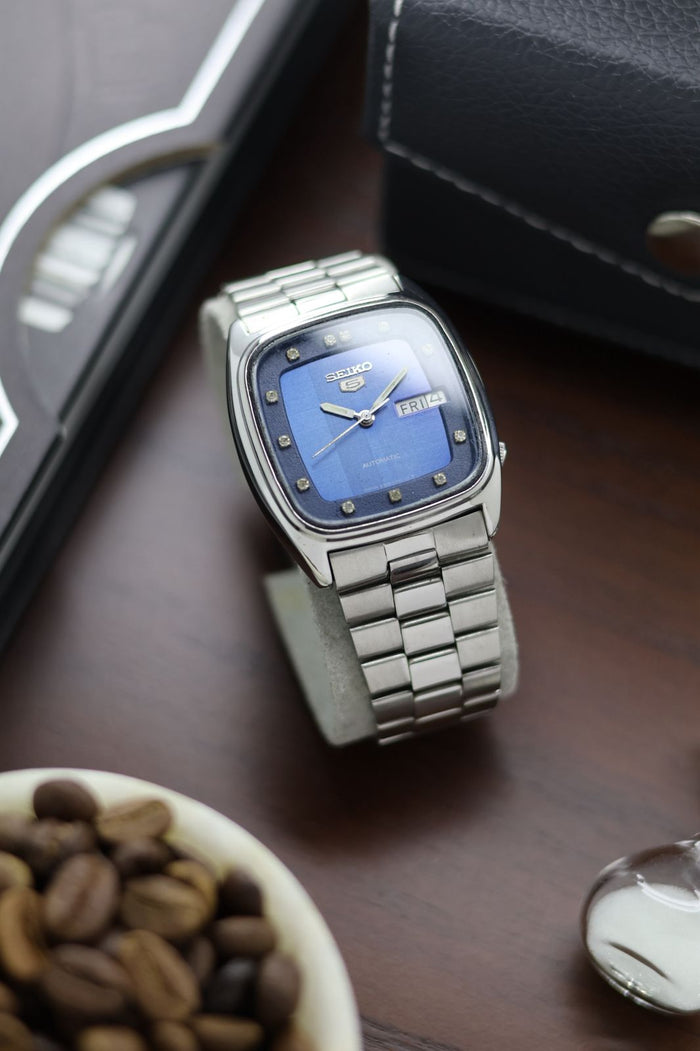 (Super Rare) 1980 Seiko 5 Blue TV Dial - Automatic Vintage Watch (Pre Owned) - SE456