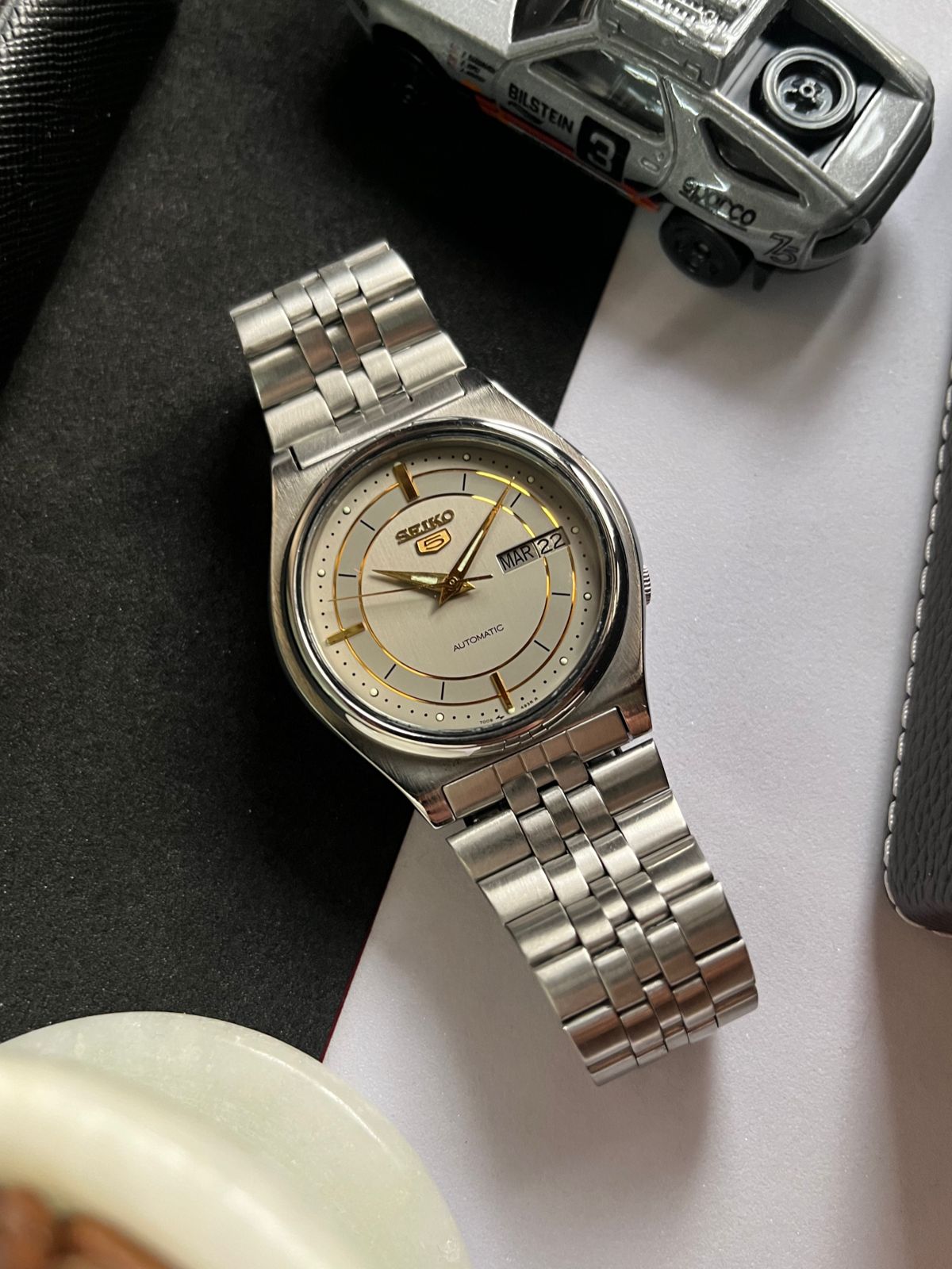 1982 Seiko 5 Grey Patterned Dial (Pre Owned)