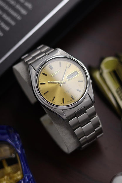 1985 Seiko AUTOMATIC Gold Dial - Automatic Vintage Watch (Pre Owned) - SE540