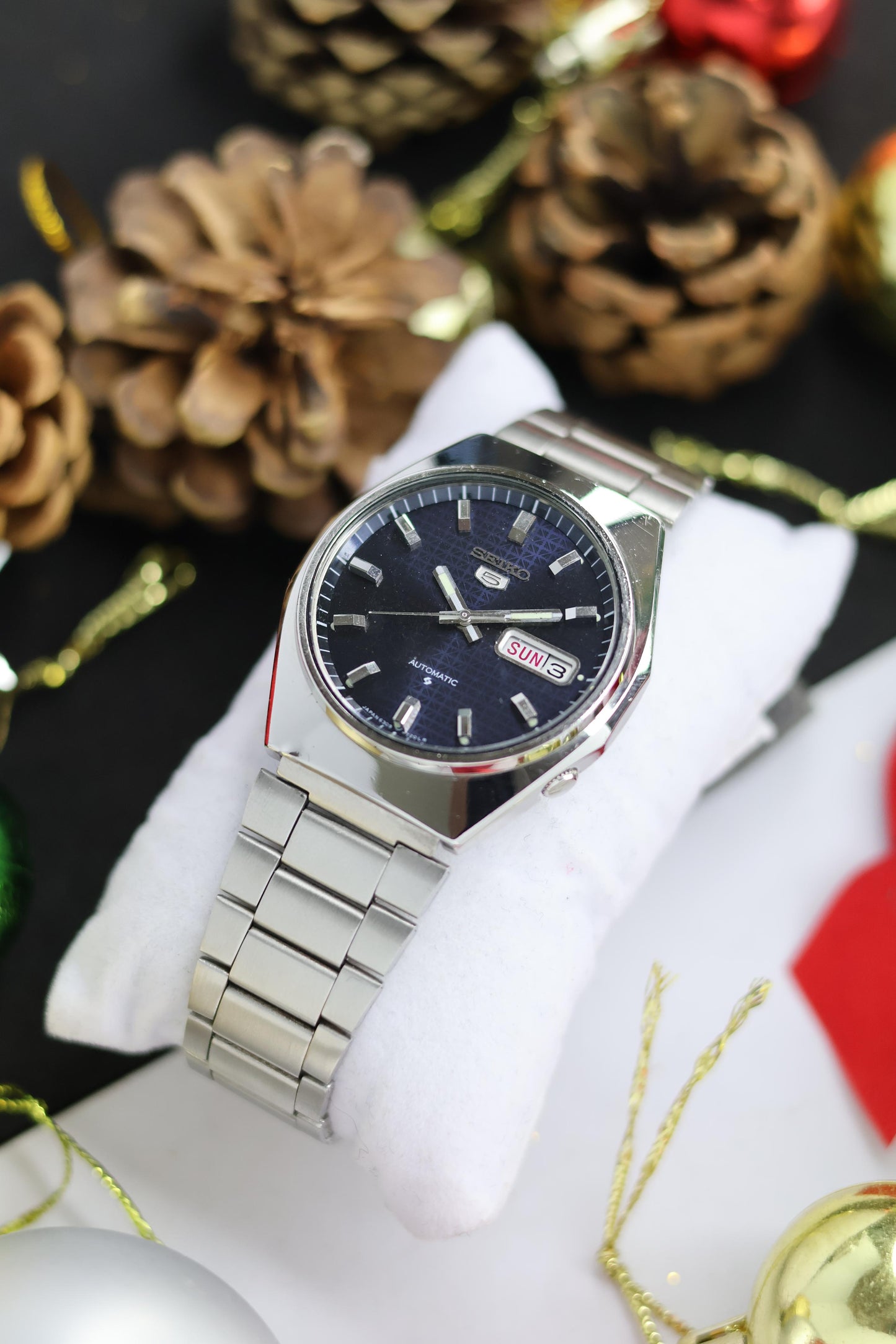 (Super Rare) 1980 Seiko 5 Blue Textured Dial (Pre Owned)